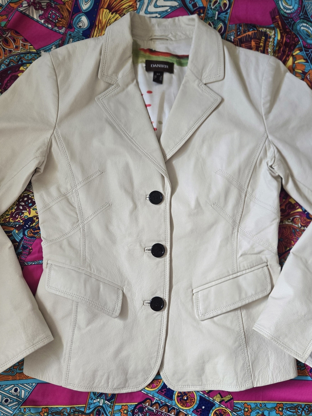 Danier Women's White Leather Blazer Jacket